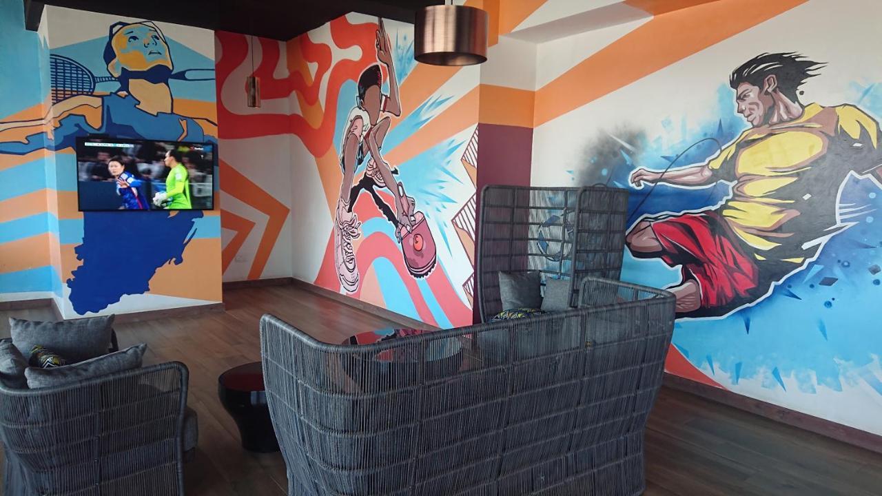 Luxury Skynest With Gym And Pool In Westlands Appartement Nairobi Buitenkant foto